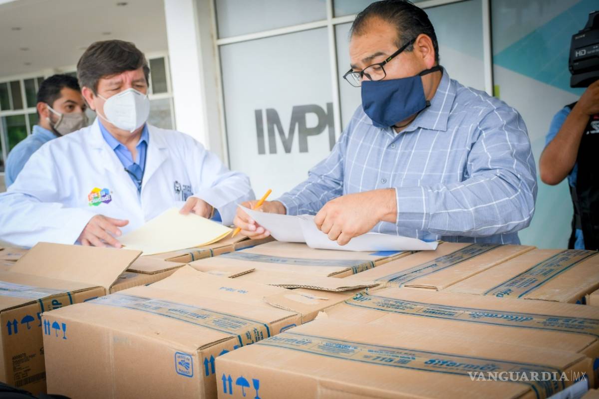 Entregan insumos y medicamentos a hospitales que atienden a pacientes COVID en Piedras Negras