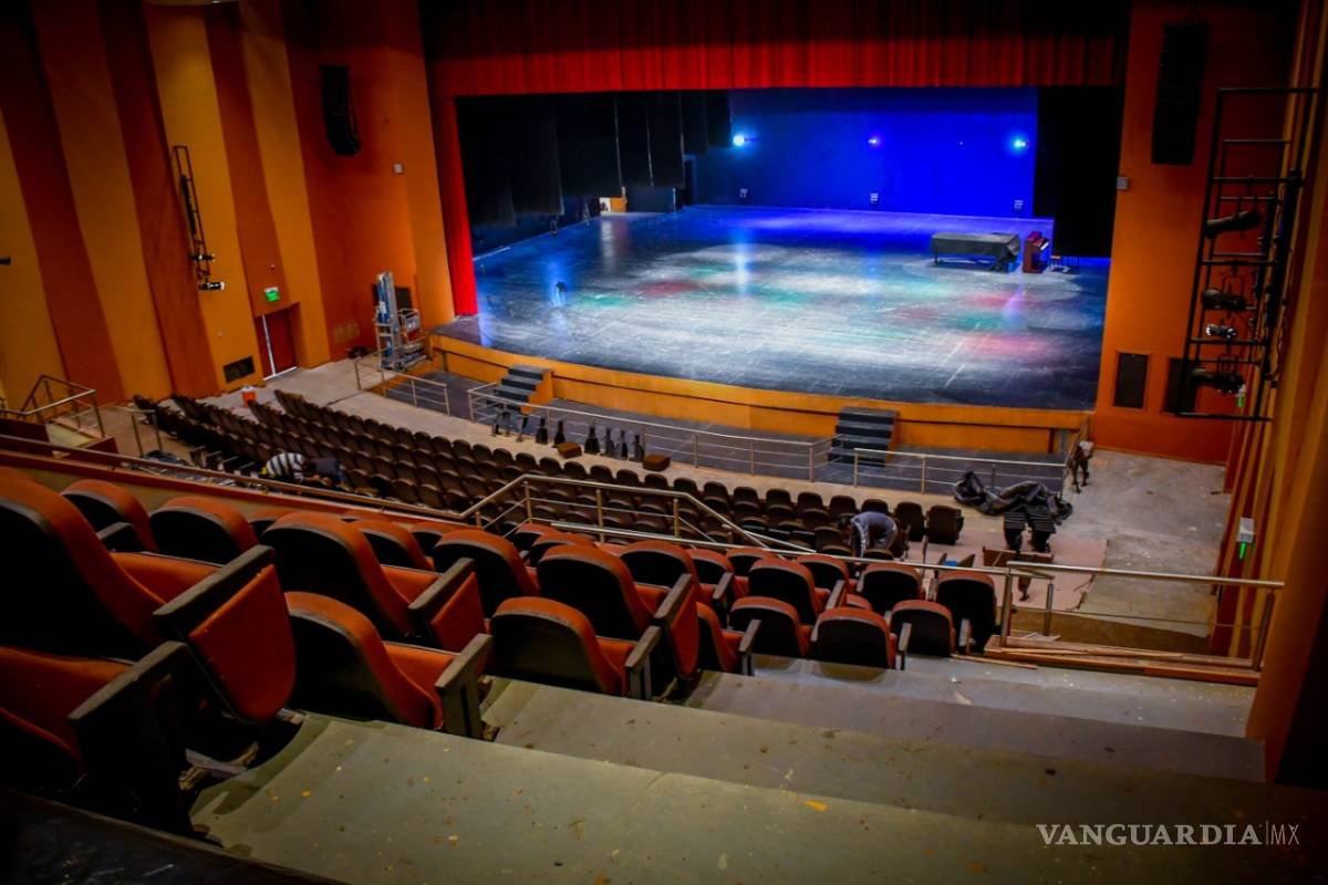 $!Avanzan trabajos de reposición de lámparas Led en calles y avenidas de Piedras Negras