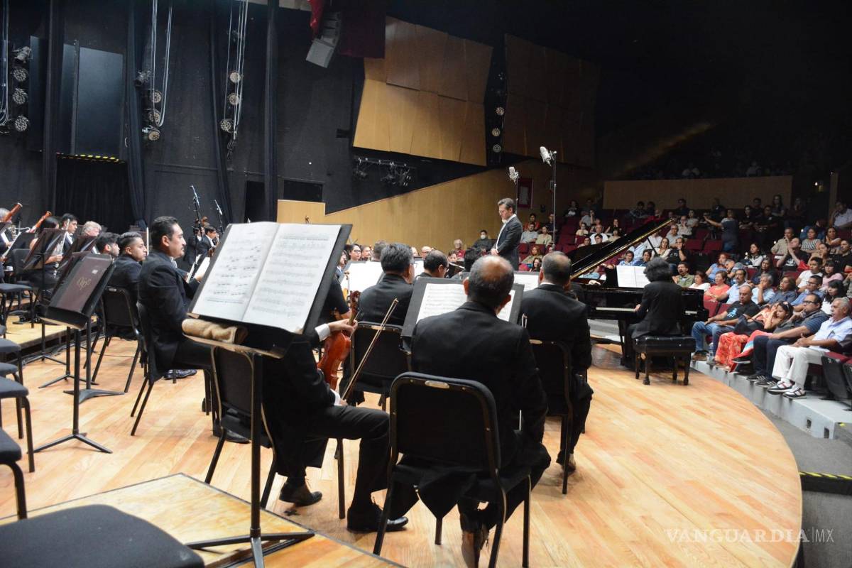$!El concierto contó con la participación solista de Erick Ruiz Mendoza.