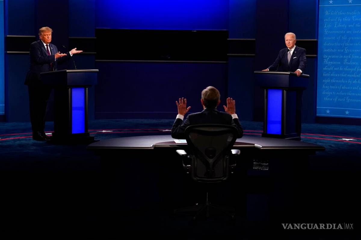 Trump intenta desorientar a Biden en un primer debate caótico y agrio