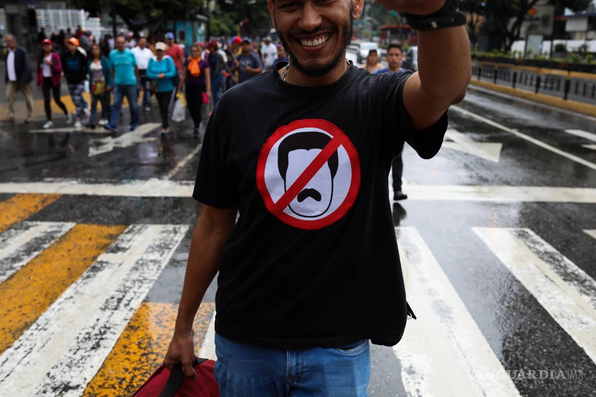 Miles buscan tumbar al gobierno de Nicolas Maduro en Venezuela (fotogalería)