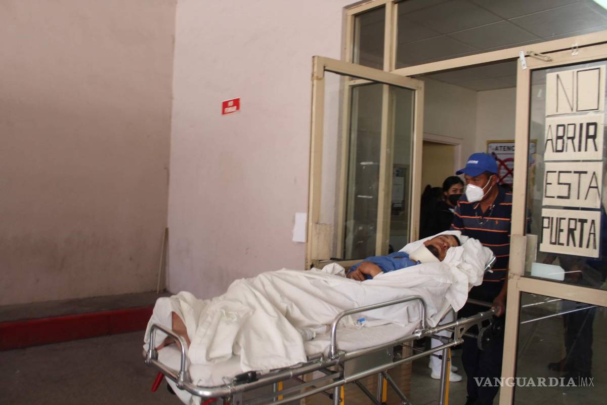 Hombre apedrea domicilio en Parras, Coahuila; en respuesta, lo golpean con un bate