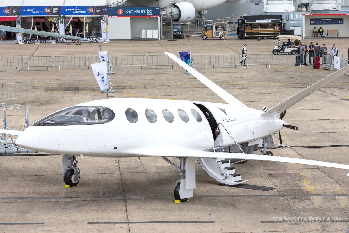 $!Alice, un avión propulsado por tres motores eléctricos