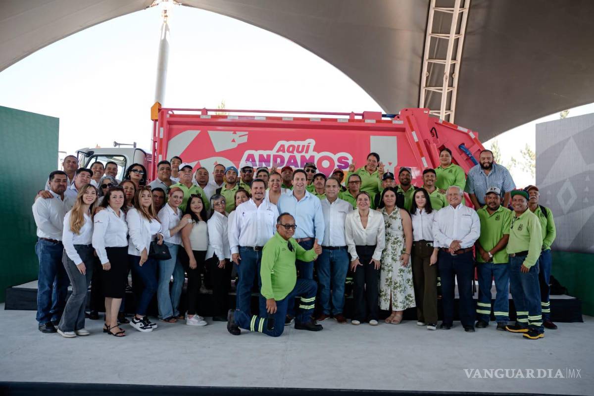 $!Con una inversión de 28 millones de pesos, el Gobierno Municipal de Saltillo adquirió equipo como carritos de barrido manual y desbrozadoras para mejorar las labores de mantenimiento urbano.