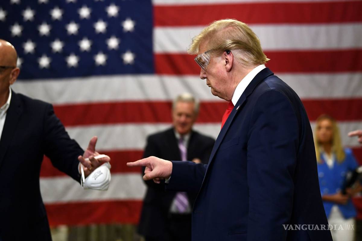 ¿Qué tiene Trump contra los cubrebocas?, líderes mostrándose reacios a utilizarlos