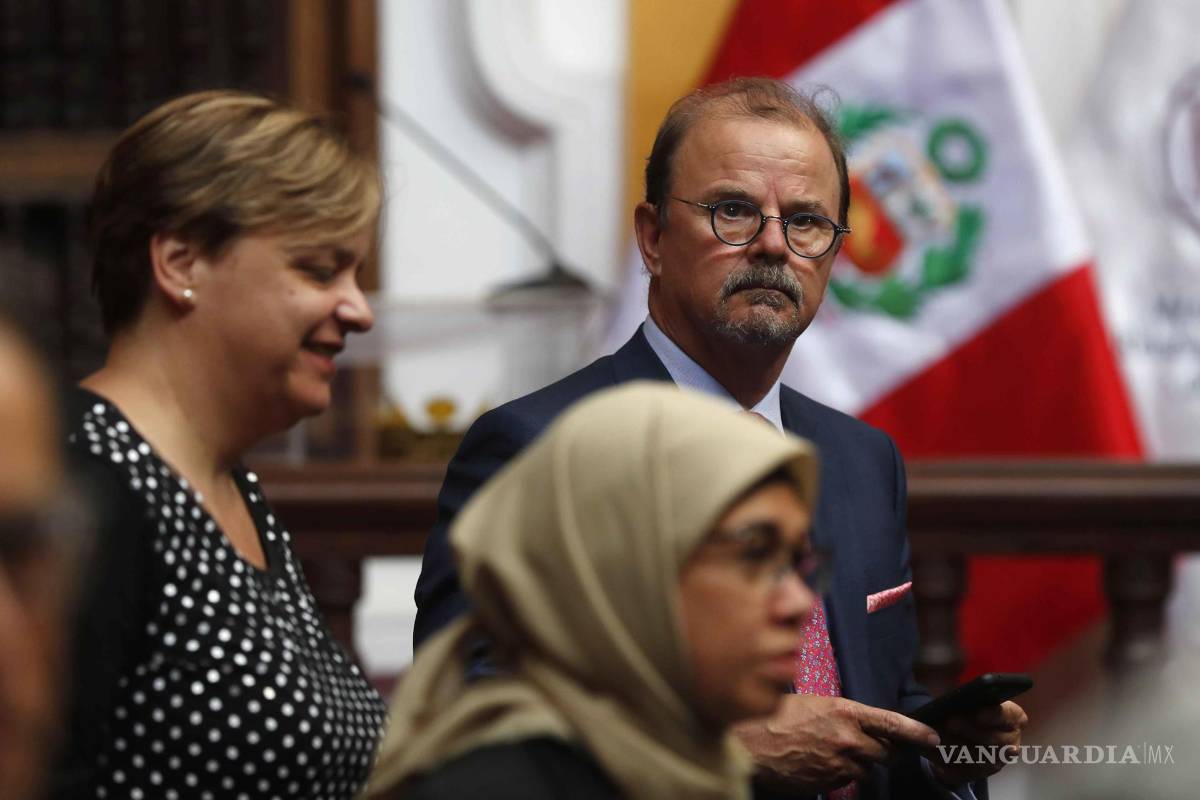 $!El embajador de Argentina en Perú Enrique Luis Vaca (d).