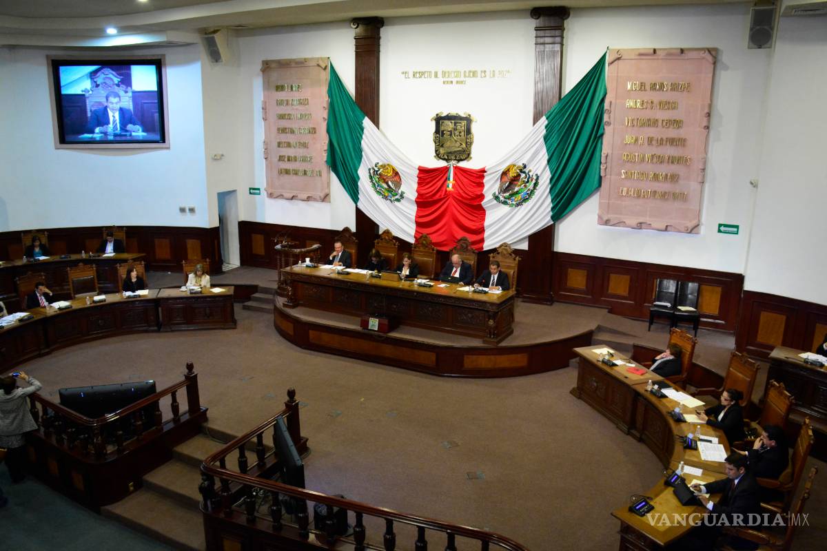 Repetir perfiles, vicio de partidos en Coahuila 'doblemente antidemocrático': experto
