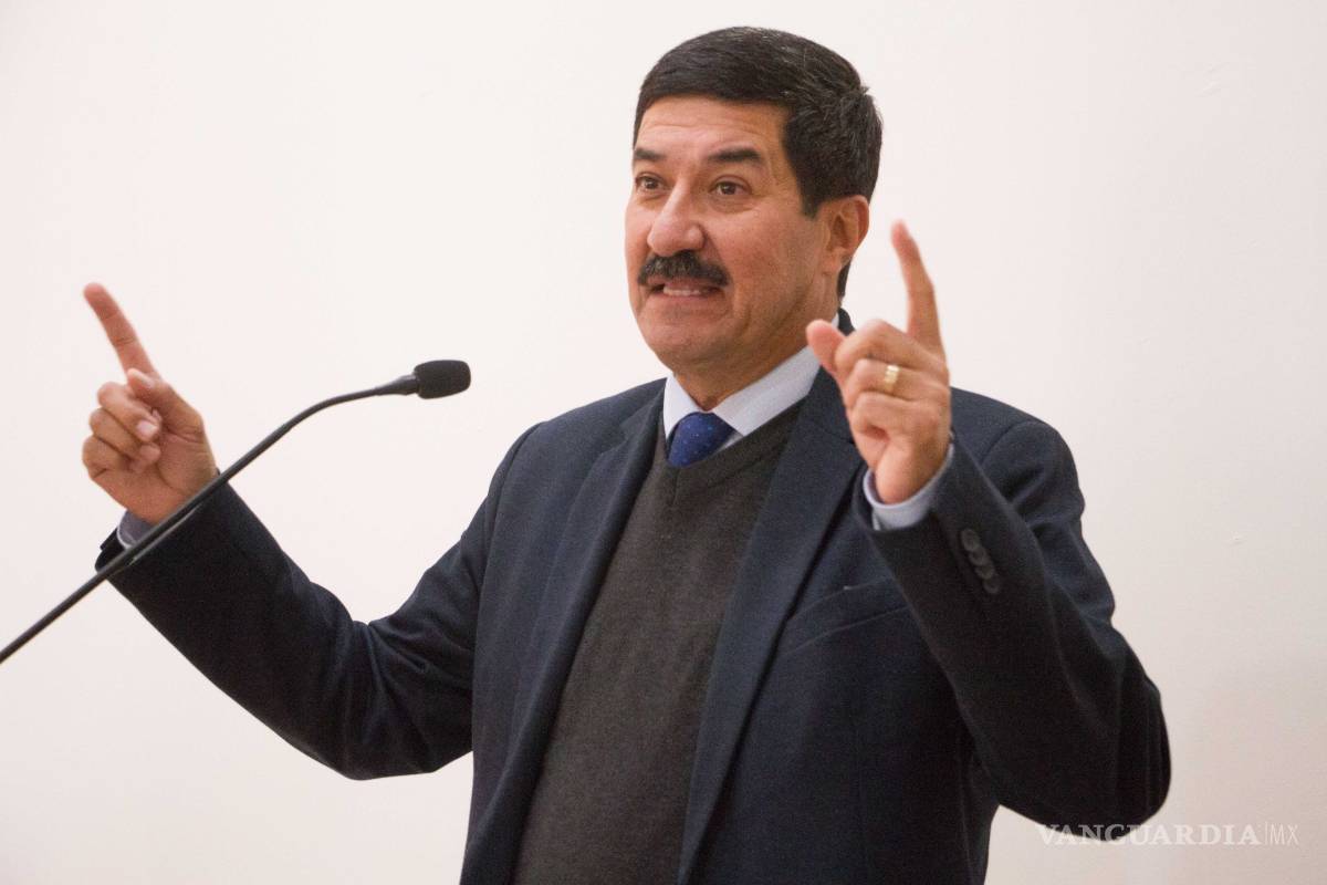 Javier Corral llama a gobernadores a formar bloque por presupuesto