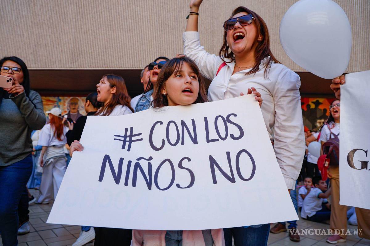 $!Los niños Gael, Alexander y su padre Antonio de Jesús perdieron la vida en un intento de robo el pasado fin de semana en el sector Los Ángeles, al nororiente de Culiacán.