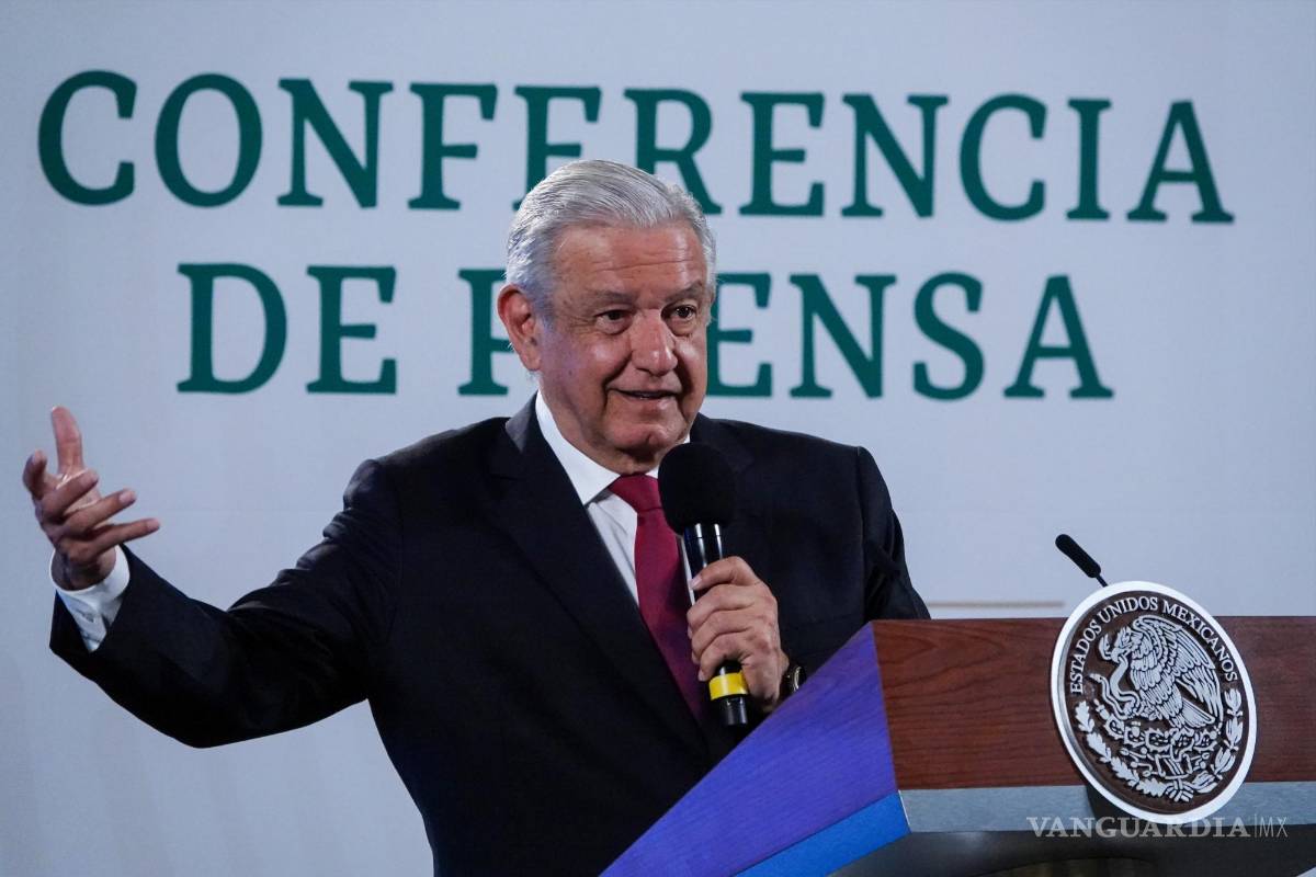 Niega AMLO que exista presión a las aerolíneas