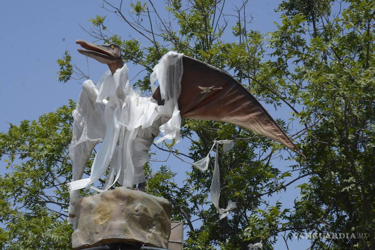 $!Son 10 réplicas de distintas especies de dinosaurios las que se exhiben.