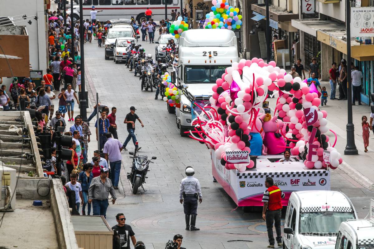 Promueven la Feria de Saltillo con desfile