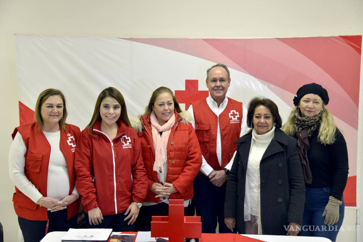 $!La rueda de prensa fue encabezada por Raquel Torres de López, coordinadora de Damas Voluntarias, Arturo López Alanís, presidente del consejo, y Dinora López directora Gral.