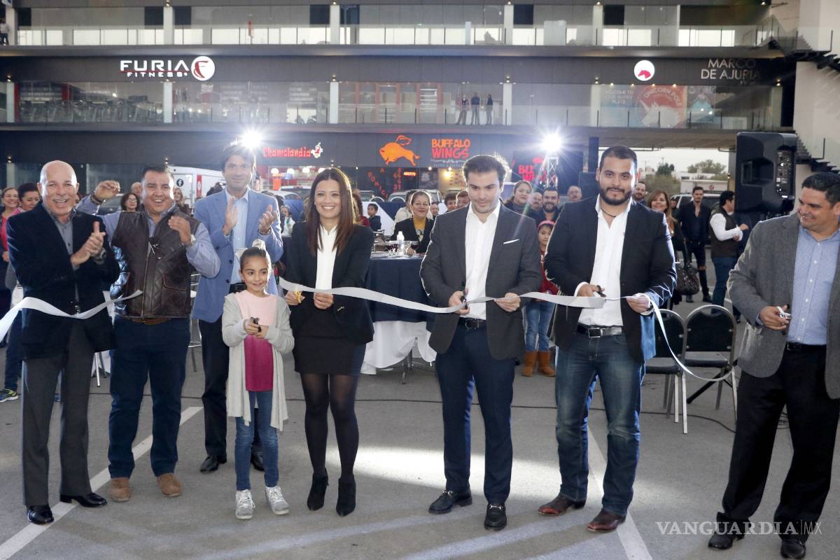 Inauguran Plaza Novva en Saltillo