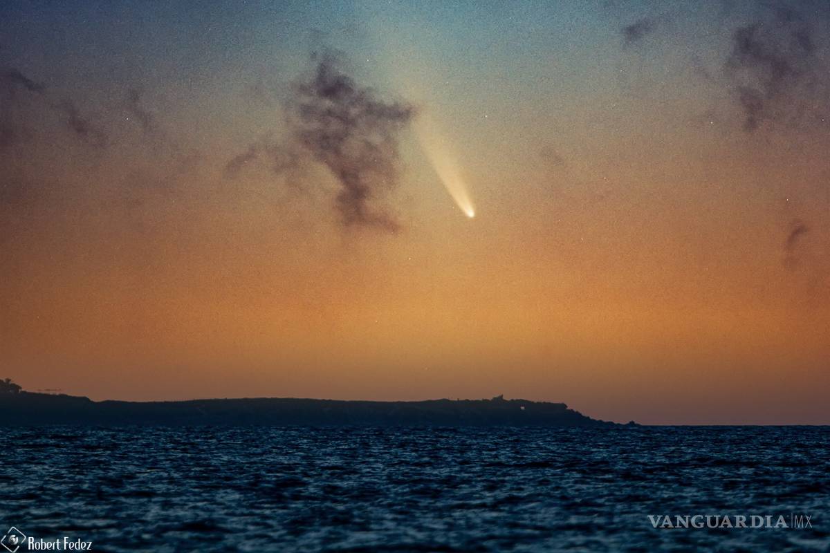 Capta mexicano en foto al cometa Neowise en Cancún y se vuelve viral