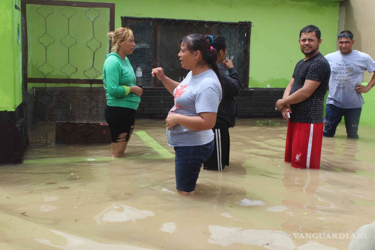 $!Se mantiene contingencia por fuertes lluvias en Torreón, Coahuila; evacúan a más de 200 familias de sus domicilios