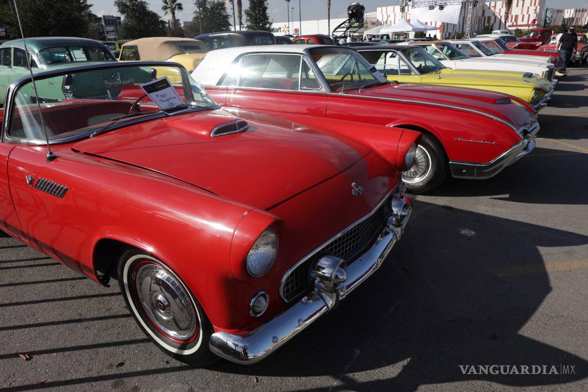 $!Algunos de los autos exhibidos tienen casi 100 años de antigüedad y fueron restaurados al 100% o 110% de su proyecto original.