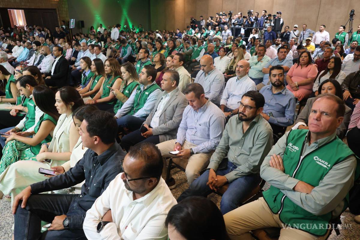 $!Representantes de diversas regiones del Estado presenciaron el arranque del programa “En equipo le entramos”.