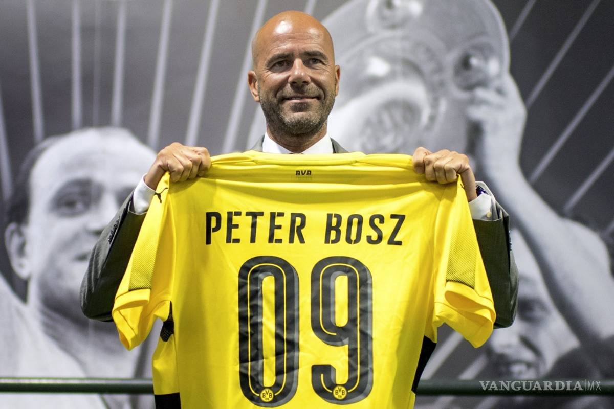 Peter Bosz, nuevo entrenador del Borussia Dortmund