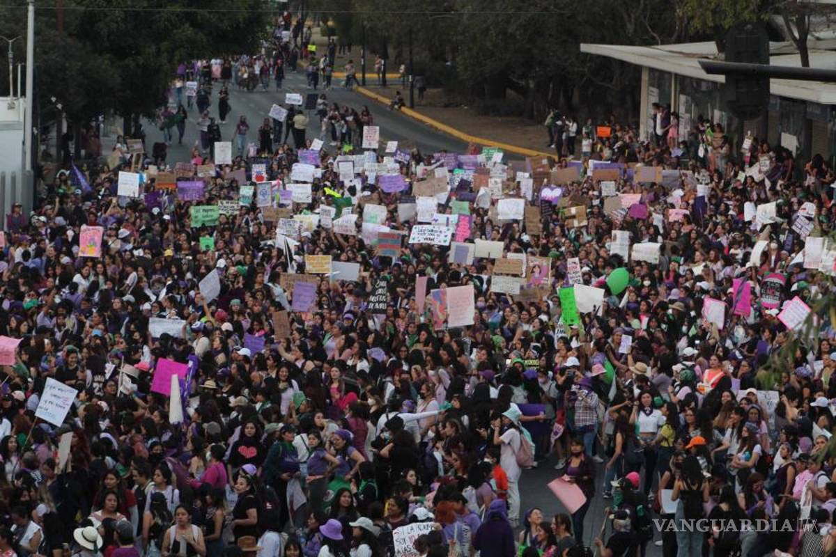 8M: Entre el dolor y la rabia con el grito de “Ni una más” miles de mujeres toman las calles en México (fotos)