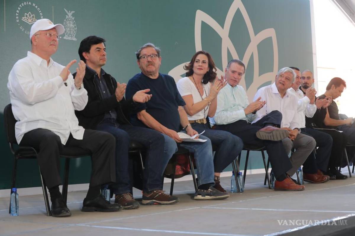 AMLO y Taibo II lanzan el plan nacional de lectura