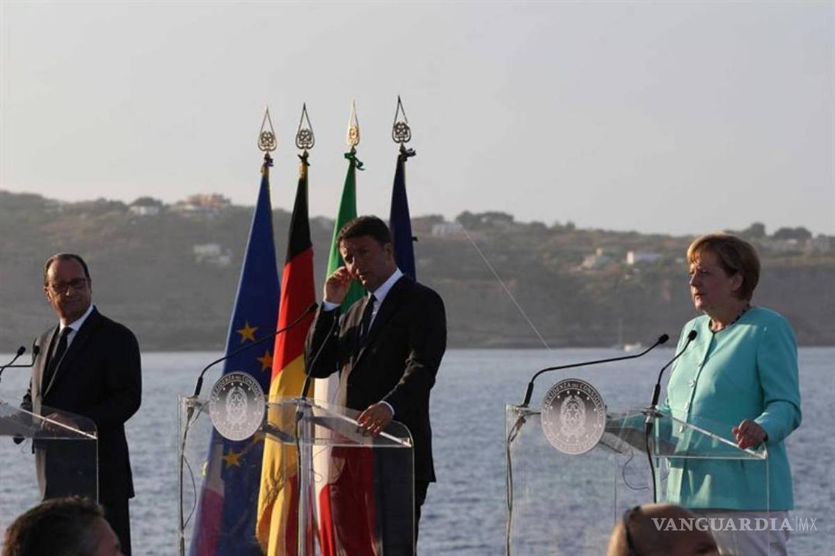 Merkel, Renzi y Hollande buscan un nuevo rumbo para Europa