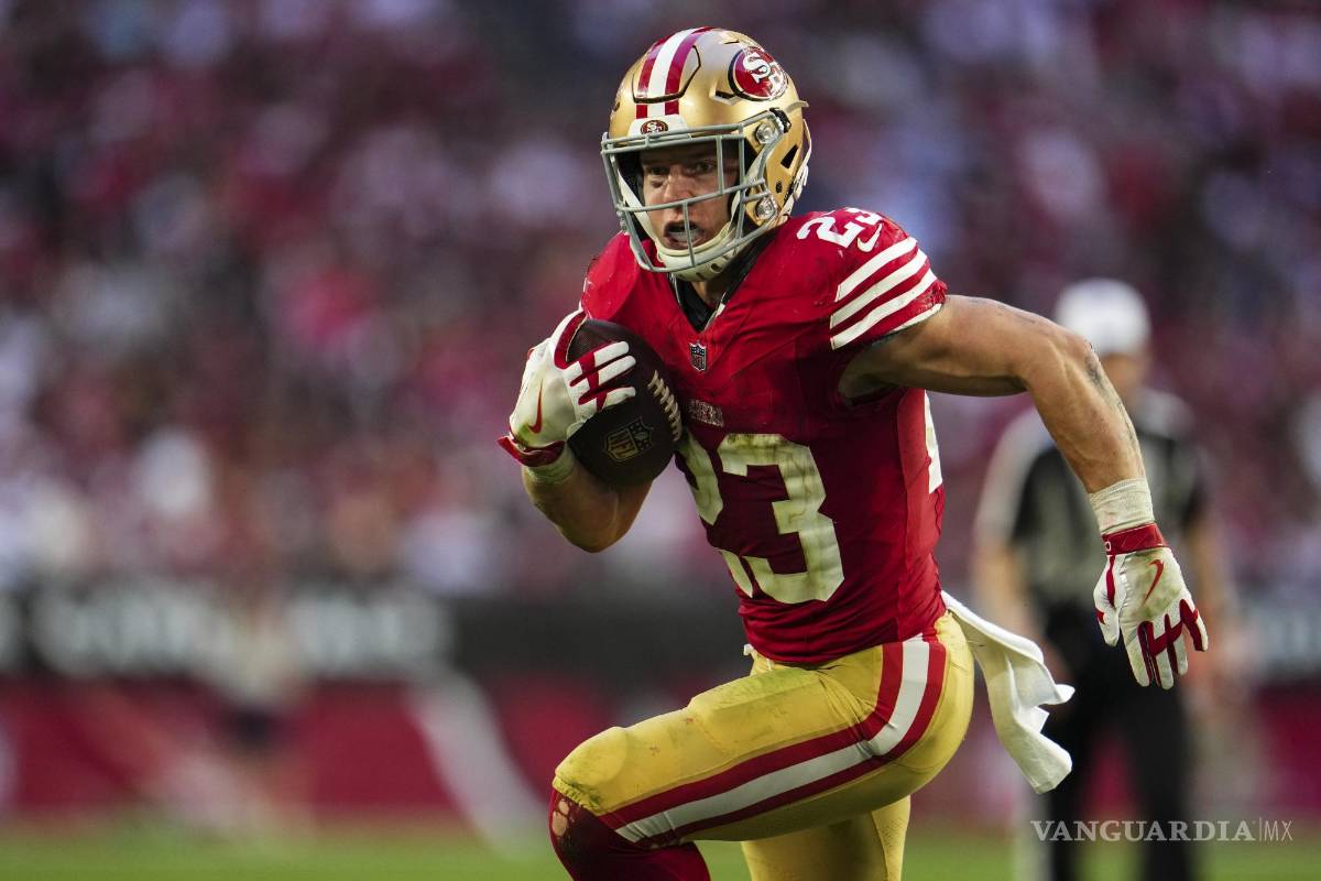 $!Christian McCaffrey está por romper tres récords históricos de la NFL, si su rendimiento es óptimo este lunes.