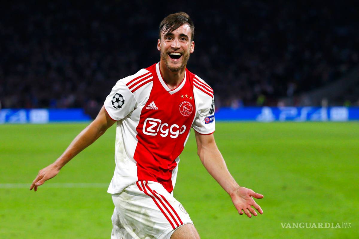 Ajax golea y Shakhtar empata en el inicio del segundo día de la Champions