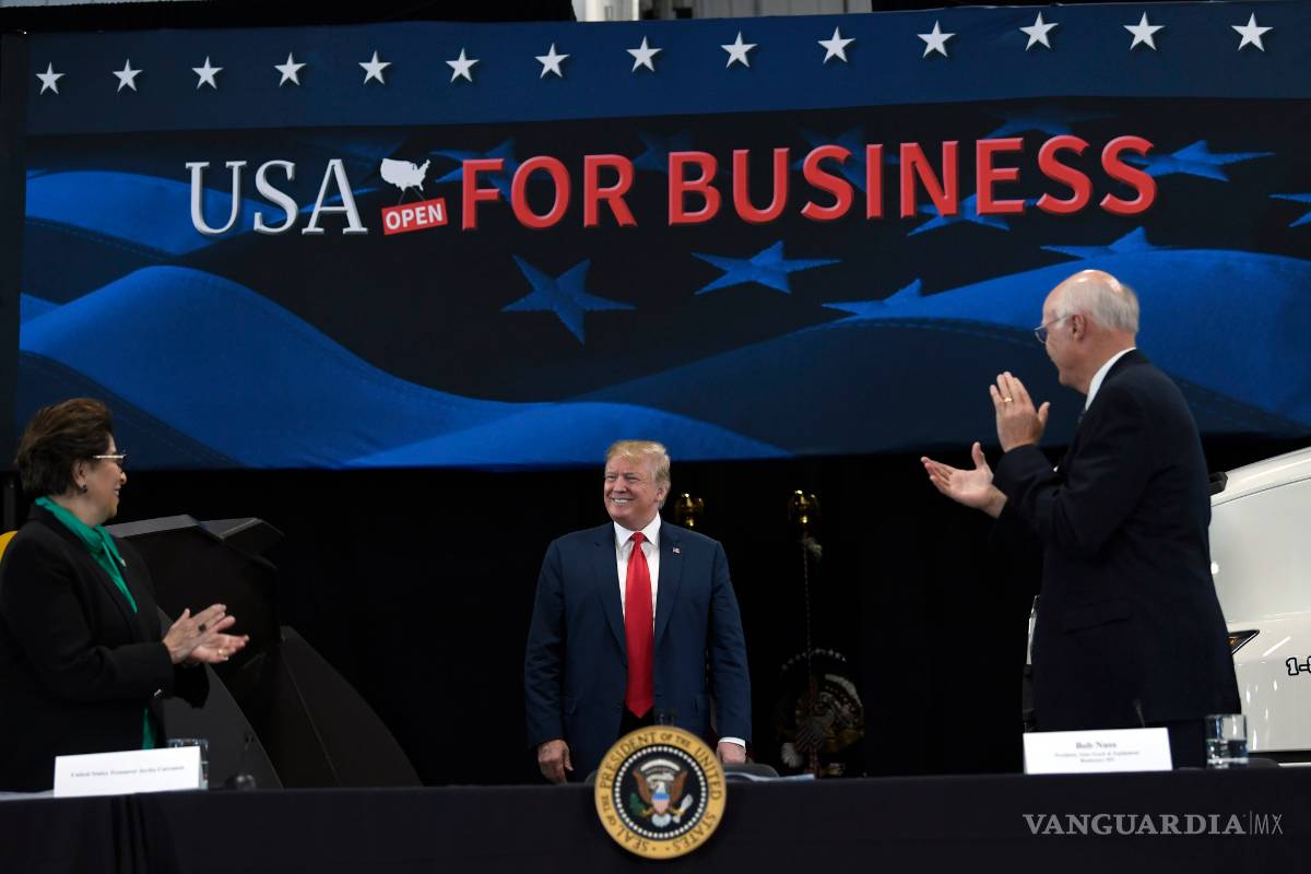 Campaña de Trump lleva 30 mdd recaudados