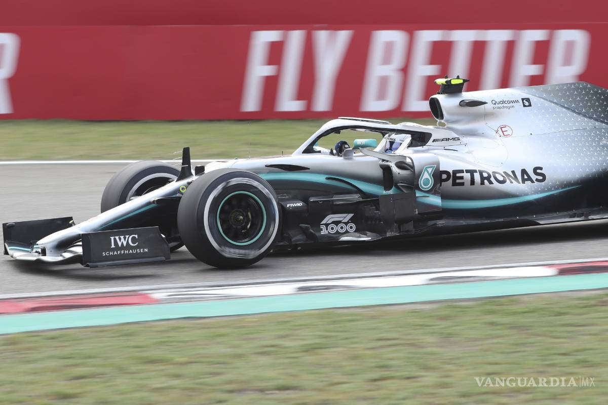 Bottas y Vettel abren pista para China