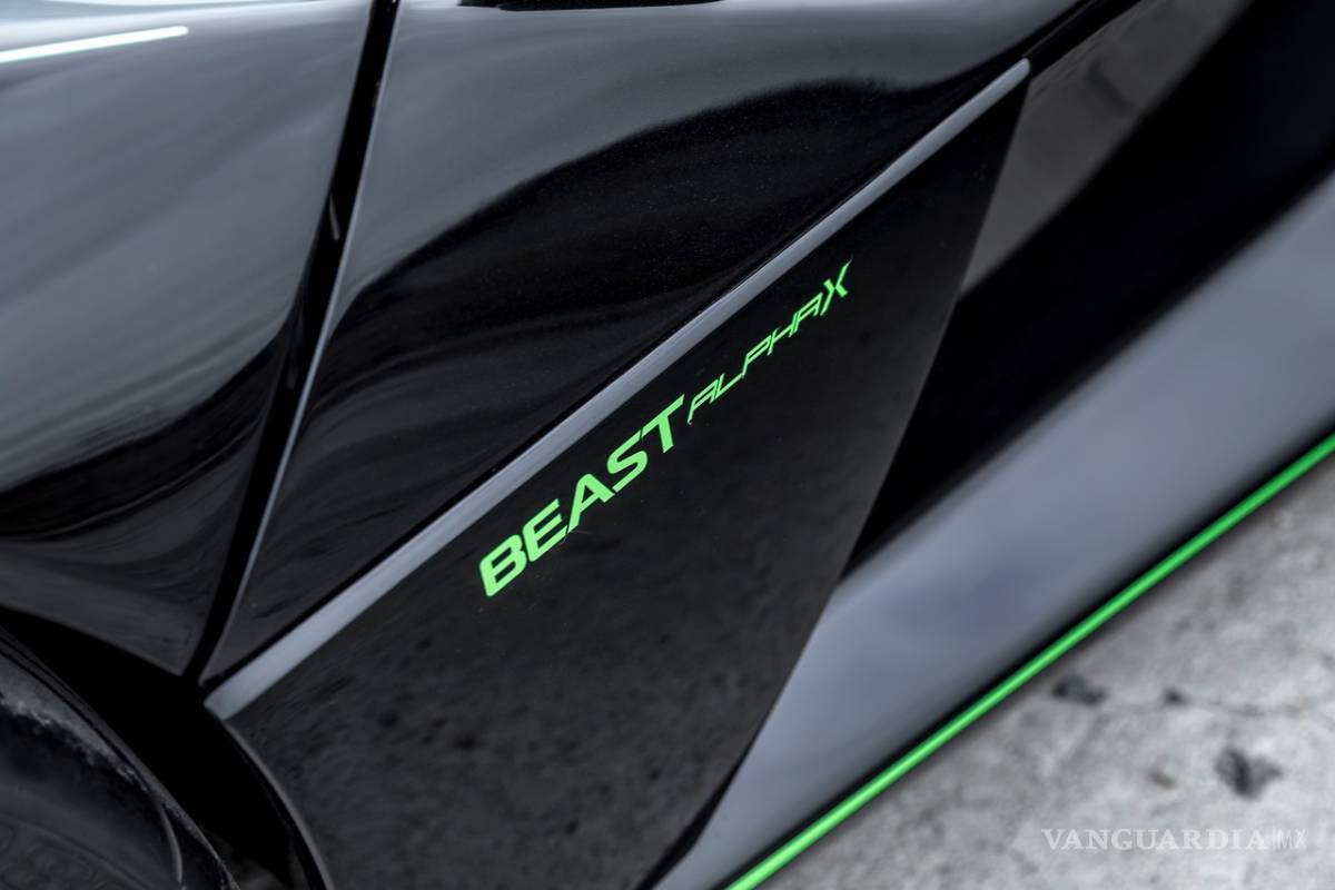 $!Rezvani Beast Alpha X Blackbird, bestia de 700 HP de 4 cilindros