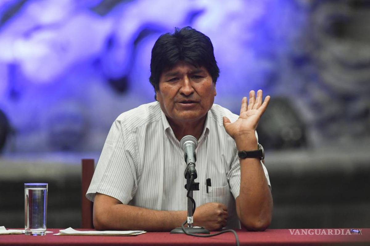 Políticos de Bolivia negocian nuevos comicios