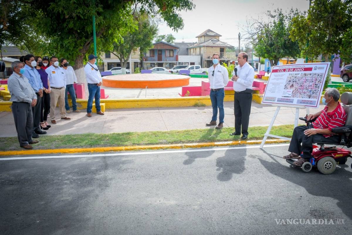 Entrega pavimentación a 67 años de nacimiento de colonia en Piedras Negras