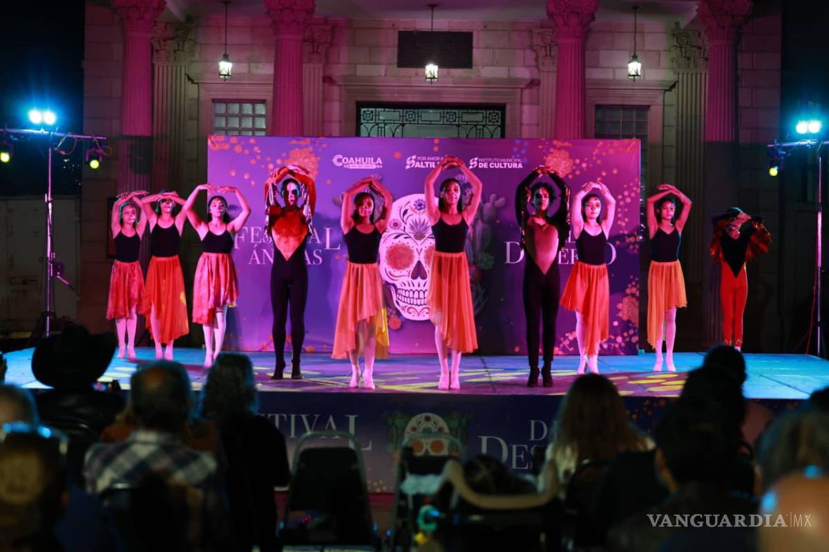 $!Se llevaron a cabo actividades culturales como ciclo de cine de terror clásico, exposiciones, talleres, presentaciones de baile, conferencias y cuentacuentos