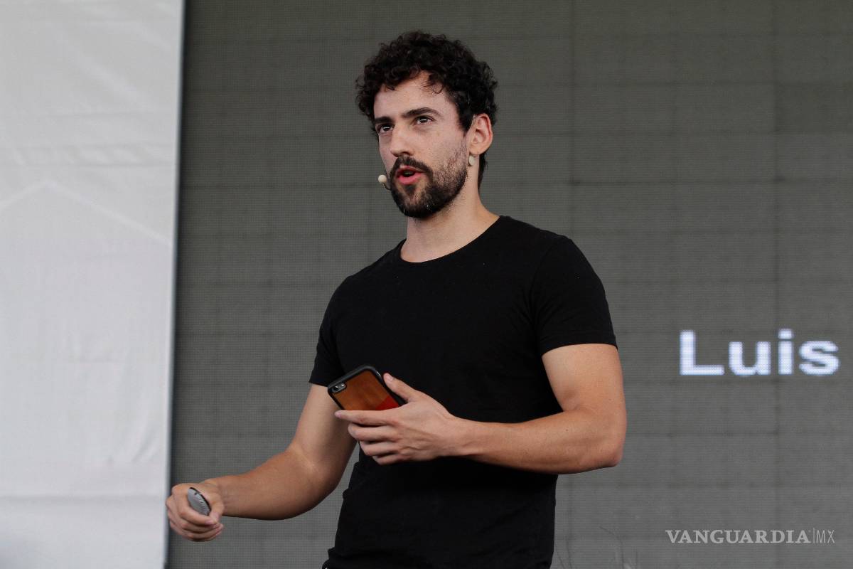 Luis Gerardo Méndez conquista el Congreso Loud