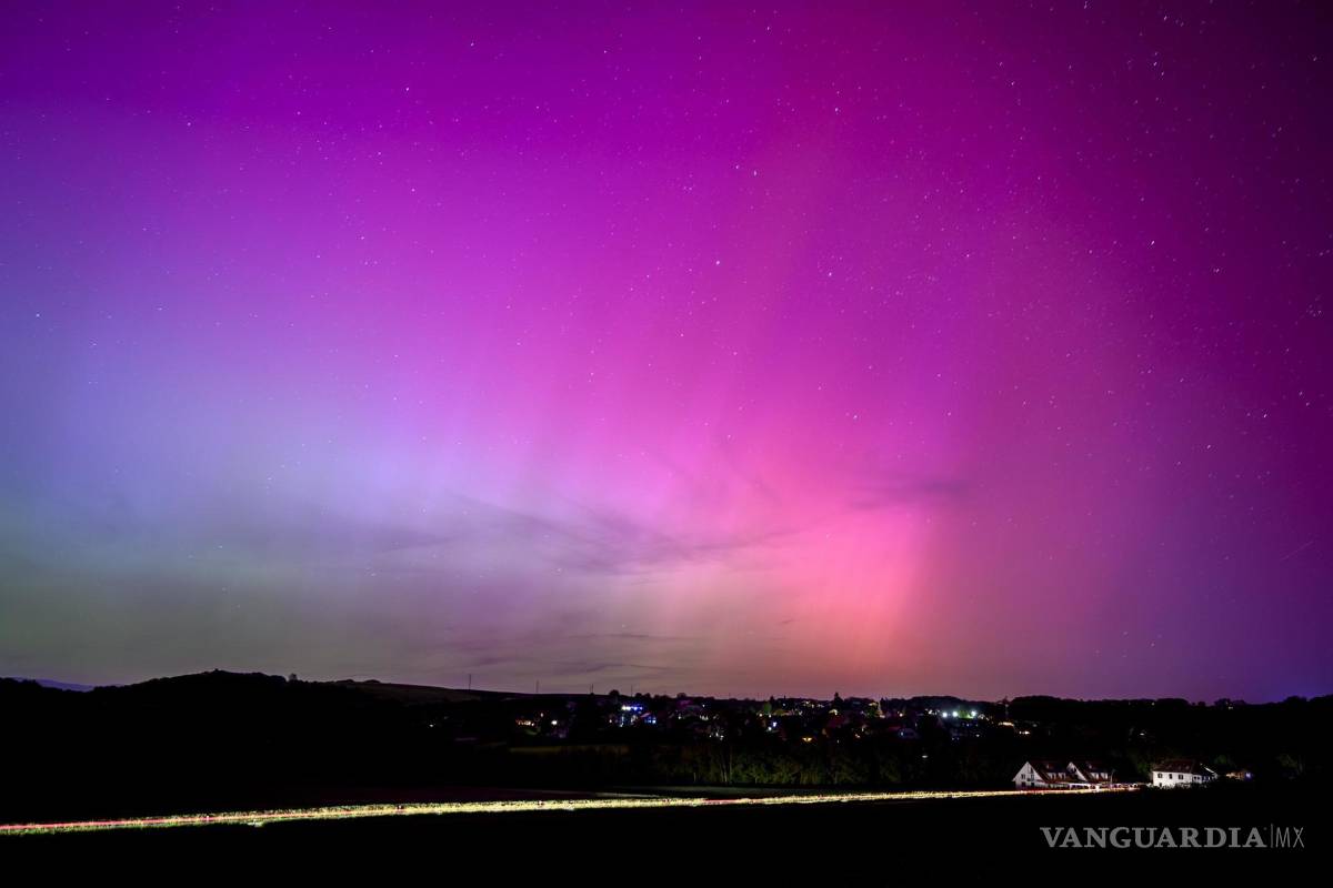 Inusual y potente tormenta solar pinta los cielos del hemisferio norte con coloridas auroras boreales (fotos)