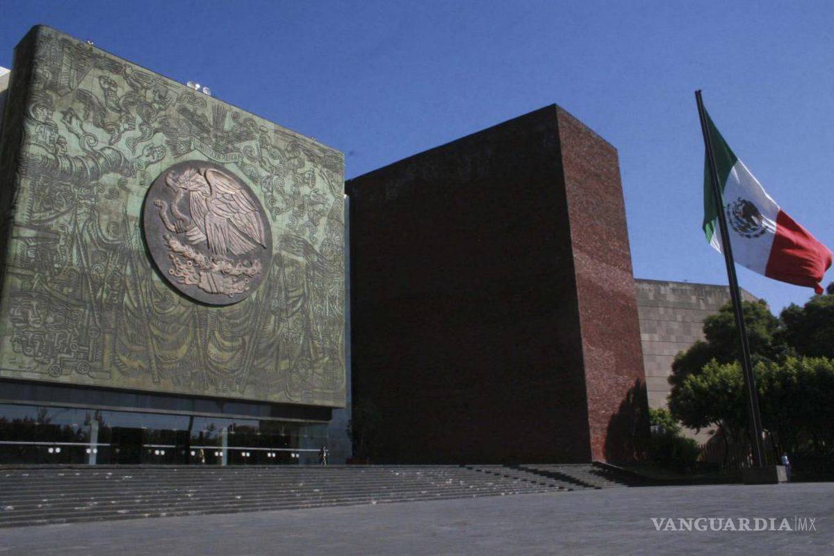 Aprueban reforma que exenta a Ejército, Pemex y CFE de transparentar trámites y proyectos