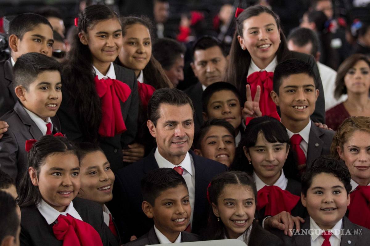 &quot;Es un logro del que deben sentirse orgulloso los mexicanos&quot;: Peña Nieto sobre ganadores de Olimpiada del Conocimiento
