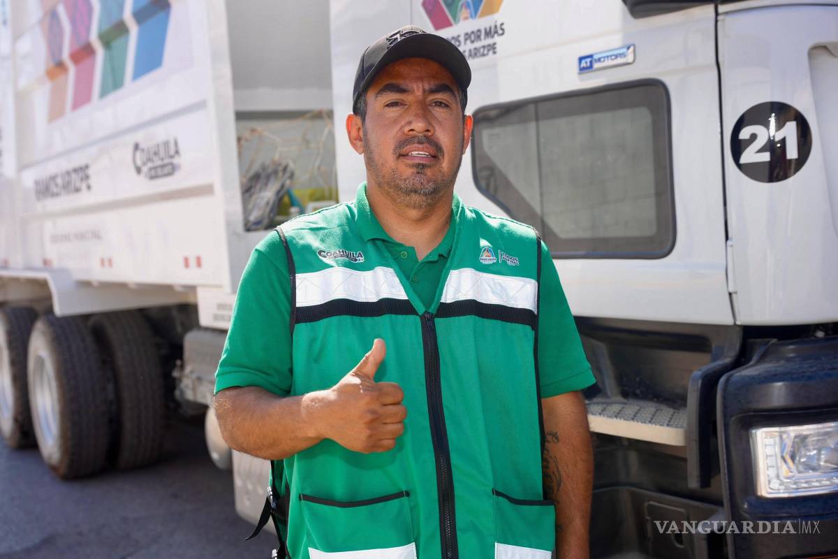 $!El personal de recolección pidió comprensión y apoyo de la ciudadanía durante las maniobras que realizan en las vialidades.