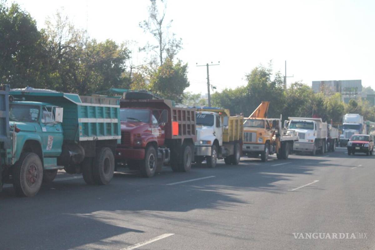 Transportistas protestan en Veracruz por “gasolinazo”