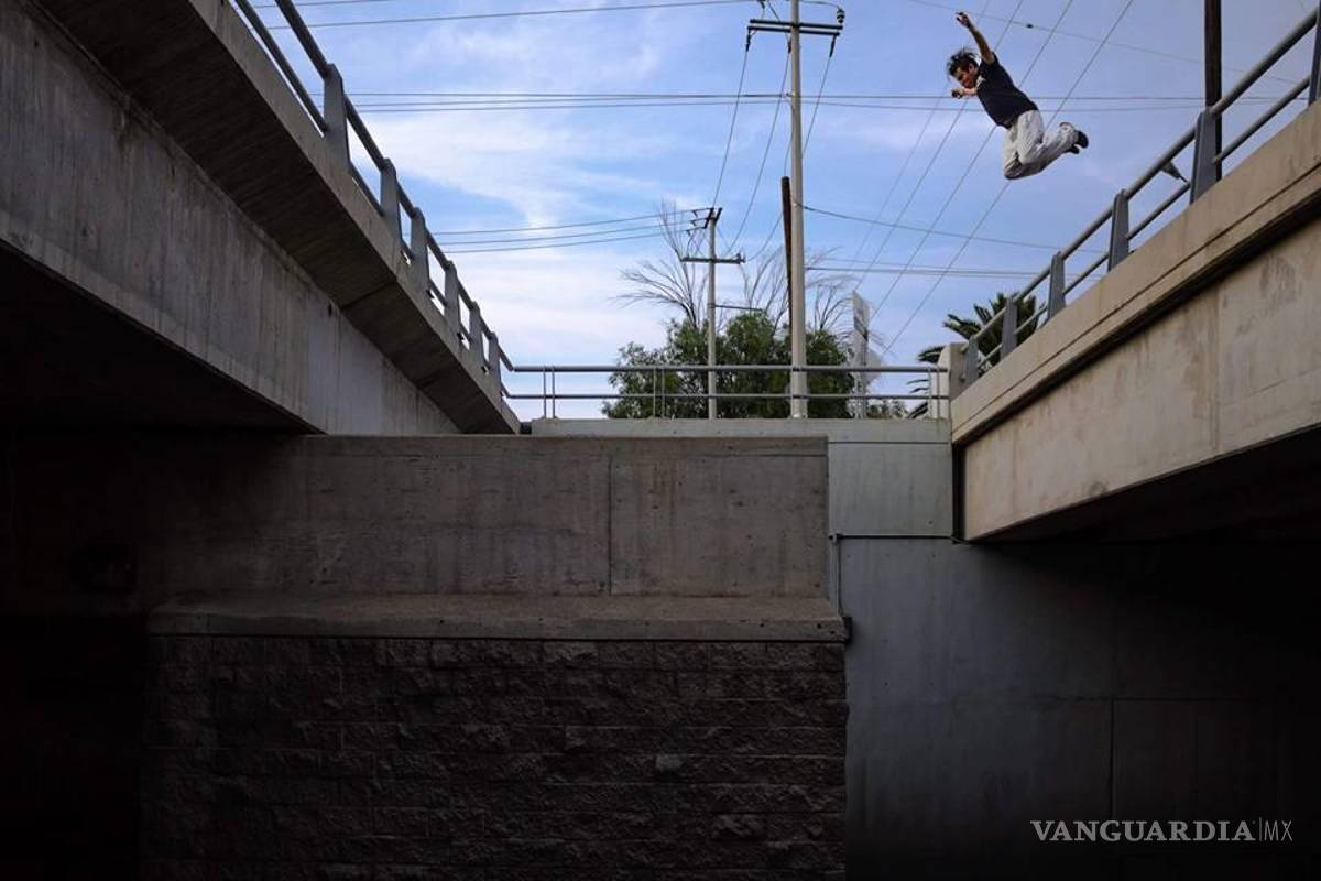 Parkour en Saltillo; el arte del desplazamiento