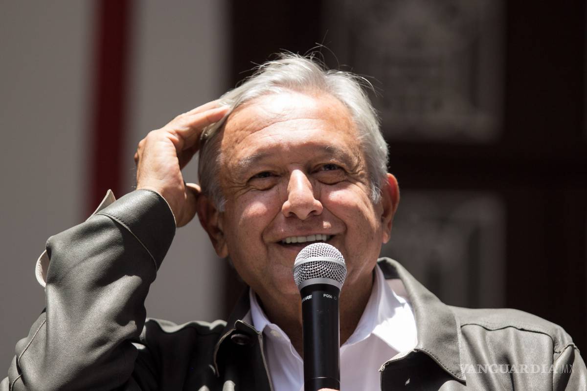 AMLO anuncia inversión multimillonaria en sector energético