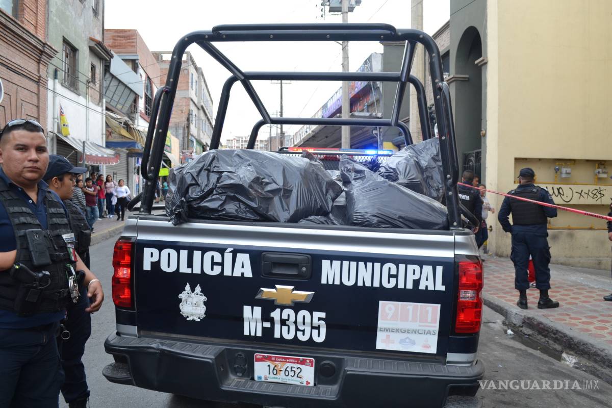Decomisan 'ropa pirata' en el Mercado Nuevo Saltillo