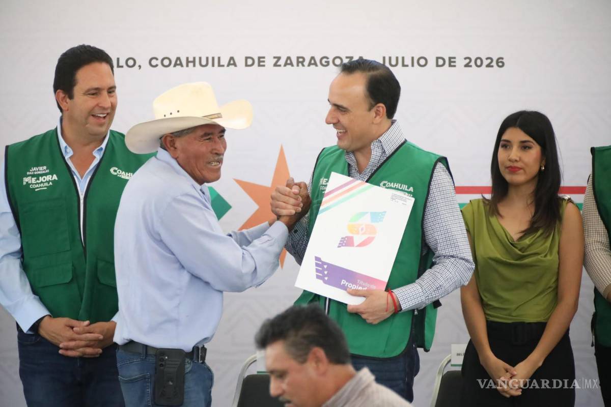 $!El gobernador señaló que contar con escrituras facilita la herencia legal del patrimonio familiar.