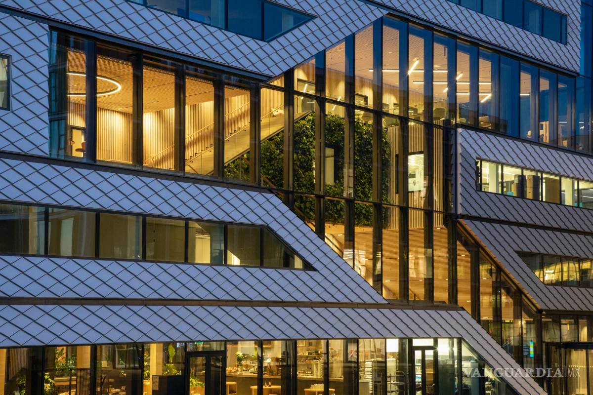 $!Ventanales de Matrix One, en Ámsterdam.