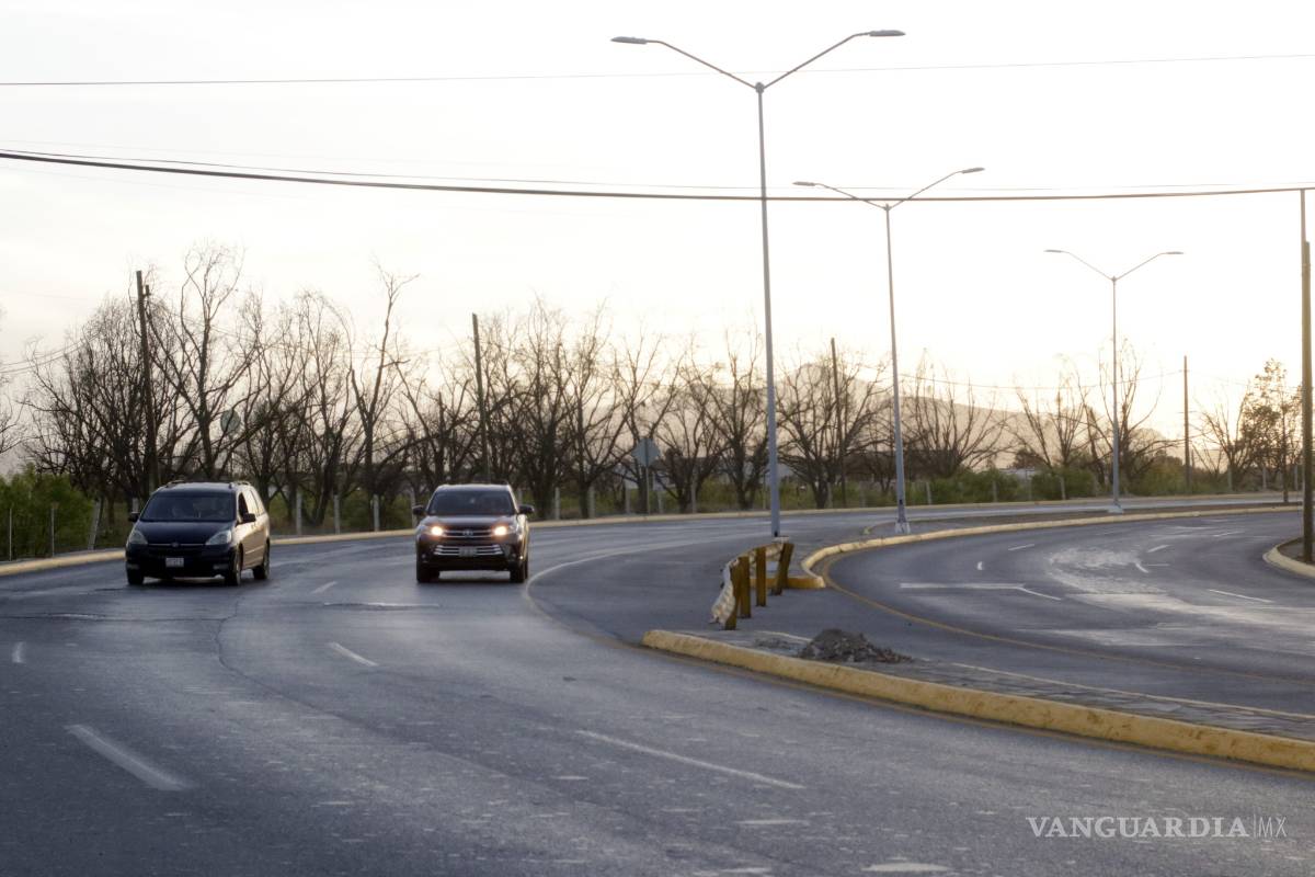Diseñado solo para vehículos, bulevar Colosio en Saltillo; olvidaron al peatón