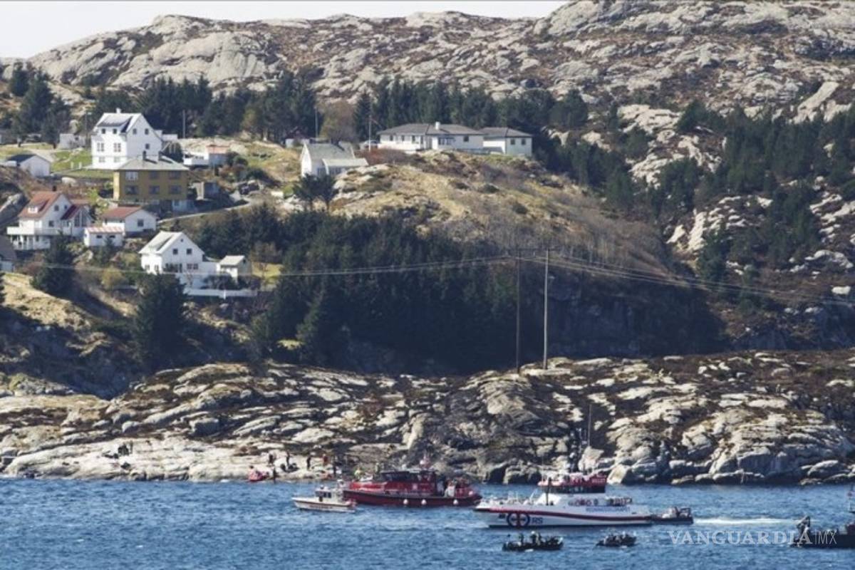Mueren 13 personas al desplomarse un helicóptero en costas de Noruega