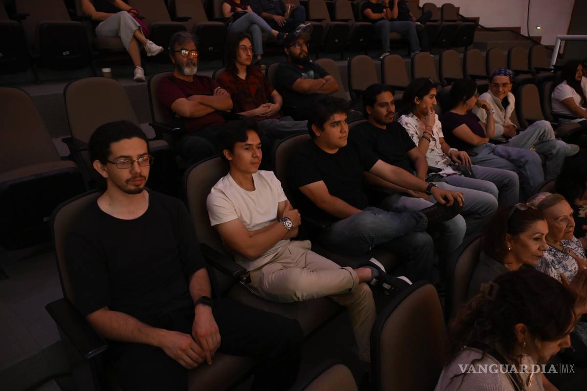 $!Equipo de dirección y producción de ‘Martini shot’.