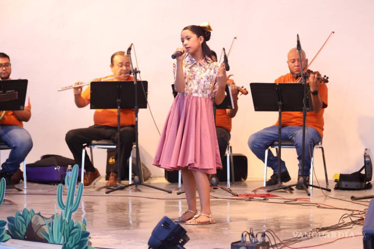 $!Niñas y niños participaron en el concierto Canta Kids, que reunió a familias en la Concha Acústica de la Casa del Artesano como parte de las actividades del FINA 2026.