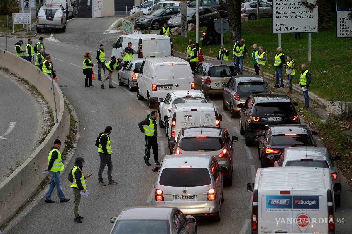 $!Protestas en Francia contra alza a combustibles dejan un muerto